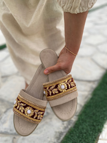 صندل زنانه سنتی سوزندوزی دستساز مدل چری